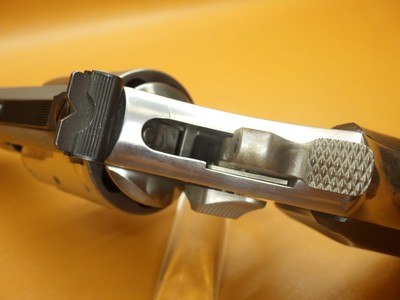 S&W 686-6 .357 Mag 7-Shot SS Tactical Finger Groove Stocks by Ahrends Number Matching Factory Box - Image 15 of 25