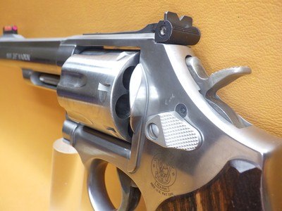 S&W 686-6 .357 Mag 7-Shot SS Tactical Finger Groove Stocks by Ahrends Number Matching Factory Box - Image 11 of 25