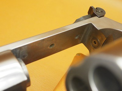 S&W 686-6 .357 Mag 7-Shot SS Tactical Finger Groove Stocks by Ahrends Number Matching Factory Box - Image 18 of 25