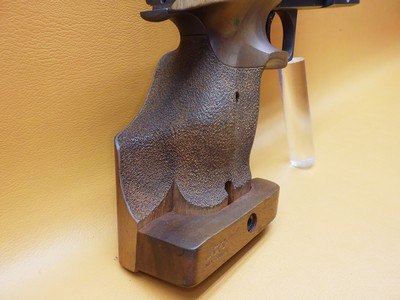 Hammerli 208s .22LR 6"Bbl Nill-Griffe Adjustable Ergo RH Grip Weight & UltraDot 2-4 MOA 8+1 One Mag - Image 4 of 25