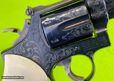 Exquisite Smith And Wesson S&W Factory Engraved 19 - 4 357 Mag Ivory Stocks - Image 8 of 17