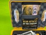 Smith & Wesson S&W 460ES 460 ES Emergency BEAR Survival Tool Kit LIKE NEW - 3 of 19