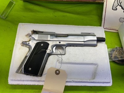 LAR GRIZZLY 45 Win Mag Hard Chrome MK MARK I Semi 1911 L.A.R. Box Collector - Image 4 of 19