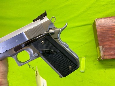 LAR GRIZZLY 45 Win Mag Hard Chrome MK MARK I Semi 1911 L.A.R. Box Collector - Image 15 of 19
