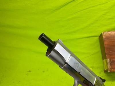 LAR GRIZZLY 45 Win Mag Hard Chrome MK MARK I Semi 1911 L.A.R. Box Collector - Image 14 of 19
