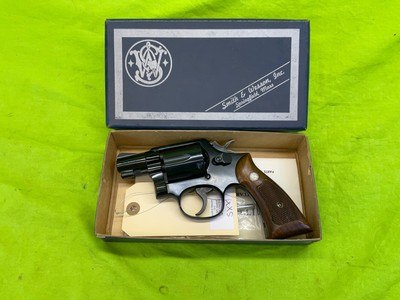 LNIB Smith & Wesson 12-2 Blued Airweight 38 Special 2