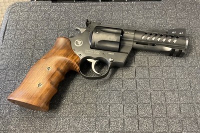 NEW KORTH NIGHTHAWK NXR 4” 44 Magnum Railed 6 Shot Carry DA SA Target Hunt - Image 2 of 8