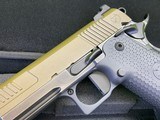 NIGHTHAWK CUSTOM Delegate 2011 Commander 9MM FDE SANDHAWK Nitride Two Tone - 14 of 19