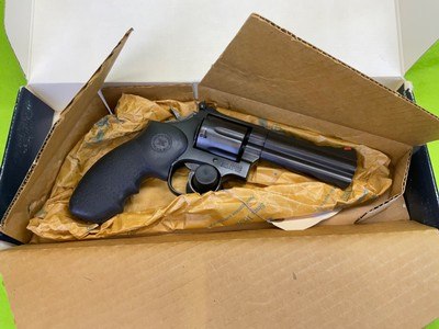 Smith & Wesson 586-3 No Dash 357 Magnum 4