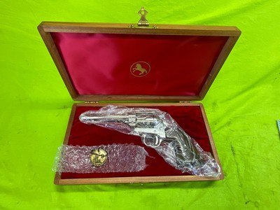 Commemorative Colt Frontier Scout SAA 22 LR Revolver 125th Anniversary 4 3/4 1961