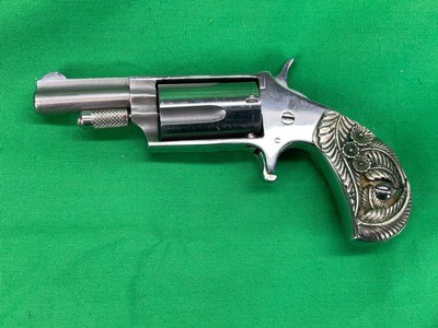 NAA North American Arms 22 WMR 2” Revolver Derringer Western Jade Sterling Belt Buckle - Image 6 of 20