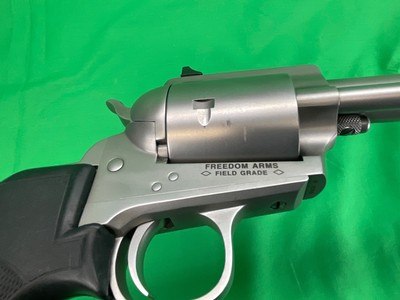 USED Freedom Arms Model 555 7 1/2” NON Ported 50 AE Revolver Stainless Box - Image 9 of 16