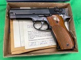 High Condition Smith & Wesson 39-2 9MM In Box 9X19 Luger S&W Semi Auto - Image 3 of 11