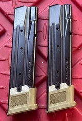 Surplus SIG SAUER 320 M17 M18 FDE Tactical 21 Round Magazine LOT Of 2 9MM - Image 2 of 7