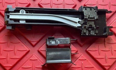 Surplus USGI M249 SAW Feed Tray & Complete Top Cover 5.56 FN FNH Belt Fed - Image 2 of 6