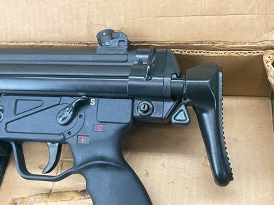 Unfired German H&K HK MP5 A3 9MM Pre May Dealer Sample SACO Box SMG Machine Gun 1973 - Image 4 of 18