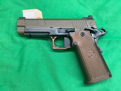 New Nighthawk Custom DELEGATE 1911 9MM Commander Rail Two Tone Double Stack - Image 4 of 16