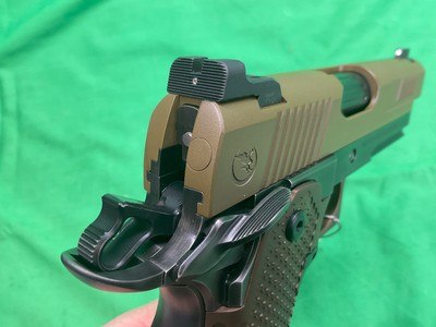 New Nighthawk Custom DELEGATE 1911 9MM Commander Rail Two Tone Double Stack - Image 9 of 16