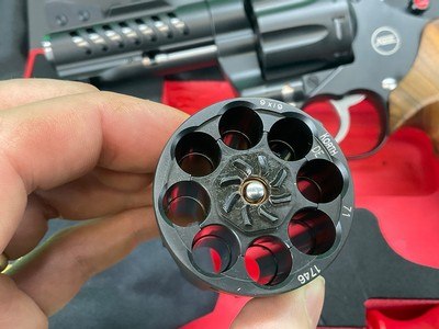 NEW Korth NXS 4” 357 Magnum 9MM Luger 8 Shot Target Revolver Railed DA/SA Match - Image 5 of 16