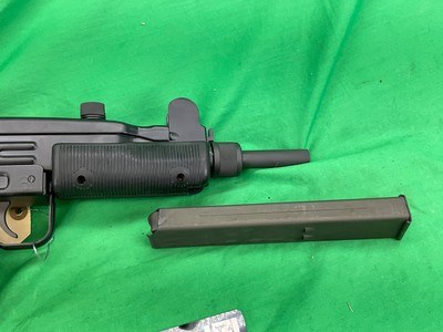 FULL AUTO TRANSFERABLE UZI SMG 9X19GROUP INDUSTRIES VECTOR ARMS UZI HR4332 9MM SMG REFURBISHED - Image 5 of 20
