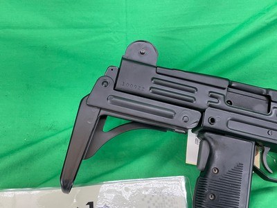 FULL AUTO TRANSFERABLE UZI SMG 9X19GROUP INDUSTRIES VECTOR ARMS UZI HR4332 9MM SMG REFURBISHED - Image 2 of 20