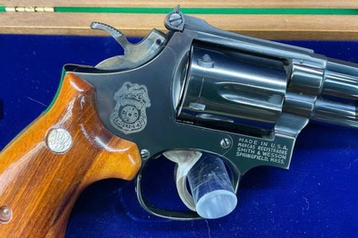 NEW YORK CONSERVATION POLICE SMITH & WESSON 19 357 MAG LIMITED ENGRAVED - Image 2 of 12