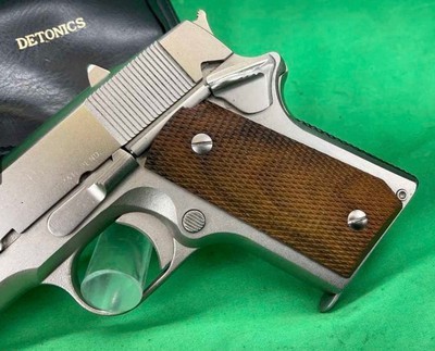 VINTAGE STAINLESS DETONICS COMBAT MASTER MKII COMPACT 1911 CARRY EXTRAS - Image 3 of 16