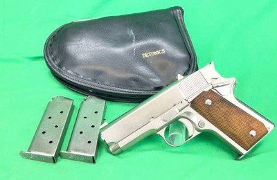 VINTAGE STAINLESS DETONICS COMBAT MASTER MKII COMPACT 1911 CARRY EXTRAS - Image 1 of 16