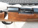 Remington Custon shop 40x
22 LR. Sporter Grade ll
New in Factory Case - 6 of 15