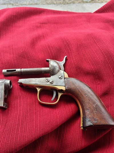 GRISWOLD & GUNNISONIRON FRAM CONFEDERATE REVOLVER - Image 2 of 15