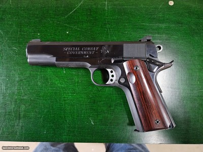 Colt Special Combat Government
Carry Model