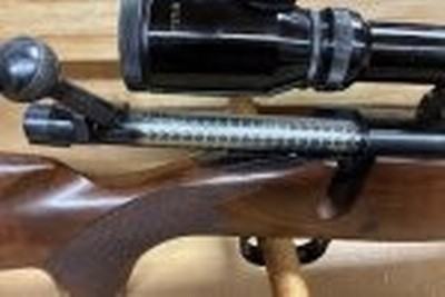 Winchester Md 70 -- 300 Win Mag . - Image 10 of 11