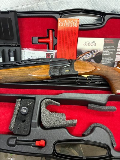 CG SUMMIT IMPACT- 32 inch Like New - Image 7 of 15