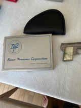 Bauer 25 new in box with original case - 3 of 8