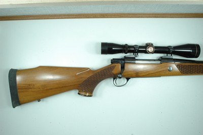 SAKO L61R FINNBEAR DELUXE, .300 Winchester Magnum, Leupold 3x9 VARI- X II - Image 2 of 15