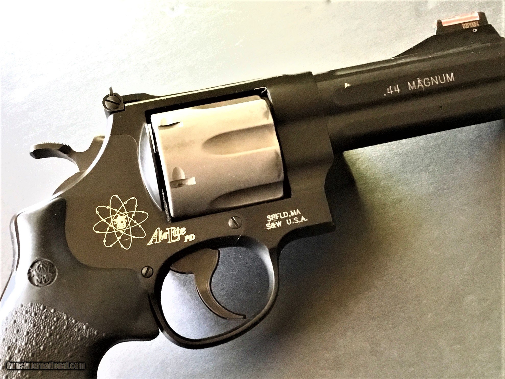 Smith And Wesson ~ 329pd ~ 44 Mag ~ Airlite ~ 4 Barrel 6602