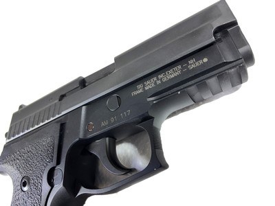 SIG SAUER P229 - .40 /.357 CAL W/ CUSTOM BLACK ALLIGATOR HOLSTER - Image 9 of 10