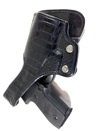 SIG SAUER P229 - .40 /.357 CAL W/ CUSTOM BLACK ALLIGATOR HOLSTER - Image 8 of 10