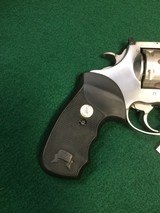 Colt Anaconda.44 Magnum - 3 of 16