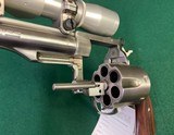 Ruger Redhawk .44 mag + Leupold 2x scope - 8 of 13