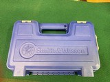 S & W Model 686 7 shot cyl. W/6” barrel - 6 of 13