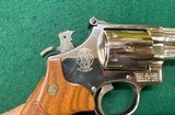 Smith & Wesson Model 29–2 w/4” bbl Nickel finish - 19 of 20