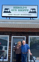 Smith & Wesson Model 29–2 w/4” bbl Nickel finish - 20 of 20