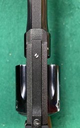 Smith & Wesson Model 27-2 .357 Magnum - 10 of 18