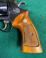Smith & Wesson Model 27-2 .357 Magnum - 11 of 18