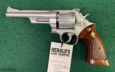 Smith & Wesson Model 28 2 w/6
bbl. Pinned & Recessed cyl.
