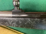 Weatherby Mark V in .257 Wby Mag. Fluted bbl & bolt - 6 of 20