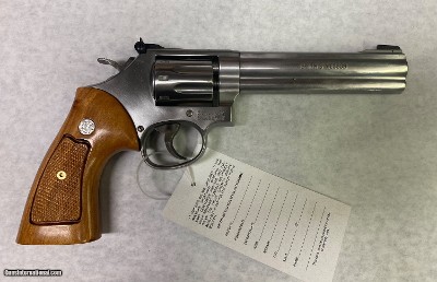 Smith & Wesson Model 648 2 .22 Magnum