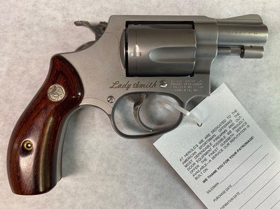 Smith & Wesson Model 60–7 LadySmith in 38 special