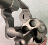 Smith & Wesson Model 60–7 LadySmith in 38 special - 6 of 17